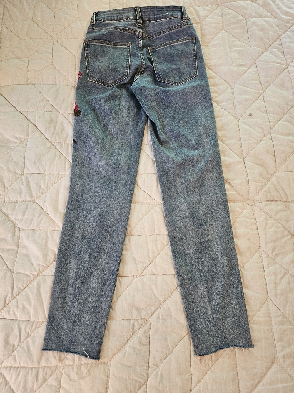 Cotton On 91- Mid Grazer Skinny- Floral Embroidered Jeans- Size 2 - Picture 4 of 9